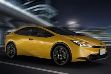 特別仕様車 G プラグインハイブリッド車 “Night Shade”(ベース車両はG プラグインハイブリッド車)