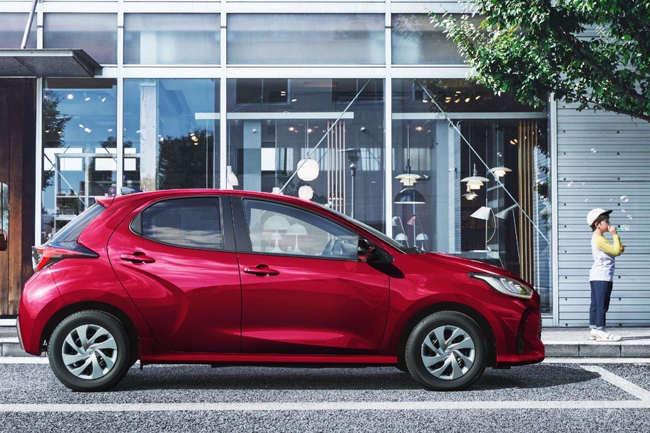 【モデル入り素材】G（ハイブリッド・2WD）